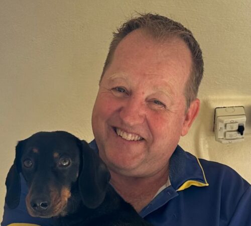 Jason, Blue Wheelers Regents Park, QLD. Dog Groomer